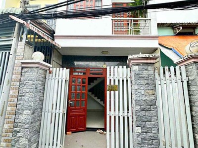 Bán nhà hẻm Mặt tiền tại TT Nhà Bè - Diện tích: 4m3 x 17m - Giá: 4 Tỷ 550  TL 0