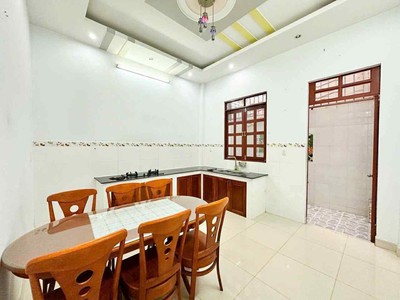 Bán nhà hẻm Mặt tiền tại TT Nhà Bè - Diện tích: 4m3 x 17m - Giá: 4 Tỷ 550  TL 3