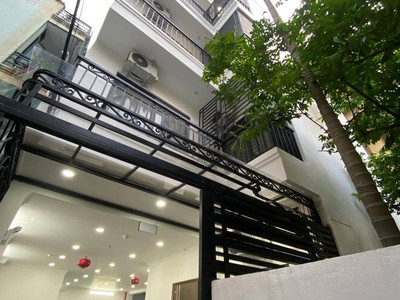 Tòa Nhà 8 Tầng Tại Võng Thị, Tây Hồ   Dòng Tiền 100 Triệu/Tháng   103 m2 - GIÁ 27,5 Tỷ 0