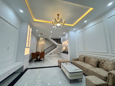    Với 2,7x tỷ    Nhà 2 tầng full nội thất , Cách Vincom TP Huế 1km , khu vực cao ráo không ngập 2