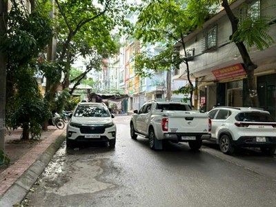 Vĩnh Phúc - BA ĐÌNH 50m2 x 8 tầng thang máy- Phân lô vỉa hè - Ô tô tránh dừng đỗ ngày đêm - Kinh doa 0