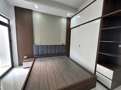 Lý Sơn Long Biên phân Lô Ô tô vào nhà, ngay sát Khai Son 60 m2 x 4 tầng, giá 12,9 tỷ 2