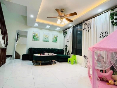 BÁN NHÀ MỄ TRÌ NAM TỪ LIÊM 30/33T2 6,6 TỶ 5 TẦNG MT 5,5m. Ngõ thông rộng, nhà đẹp ở ngay. 3