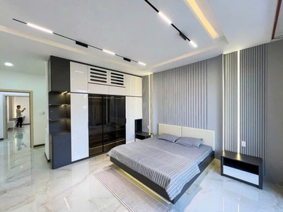 2.3 tỷ tặng nội thất 120m2 sân rộng hẻm 1/ 6m, TDM 5