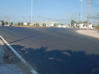 Cho thuê nhà kho xưởng mặt tiền đường tỉnh lộ 833, long an. 1