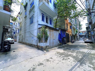 Bán nhà phân lô 63m2 hai mặt tiền hơn 6m cầu giấy  5 tầng  giá chỉ 18 tỷ 1