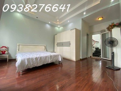 Nhà 1 trệt 2 lầu sân thượng 4pn 5wc 100m2 35tr/tháng 3