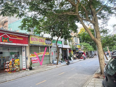 Mặt phố nguyễn văn hưởng 23 tỷ 70m mặt tiền 6m kinh doanh cho thuê đỉnh,long biên 0