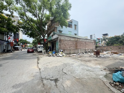 Mặt phố nguyễn văn hưởng 32 tỷ 100m mặt tiền 8m kinh doanh cho thuê đỉnh,long biên 1