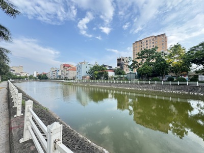 Mặt phố nguyễn văn hưởng 32 tỷ 100m mặt tiền 8m kinh doanh cho thuê đỉnh,long biên 2
