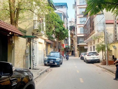 Bán gấp nhà mặt phố phùng chí kiên   chỉ 25 tỷ    sổ hoa hậu 1
