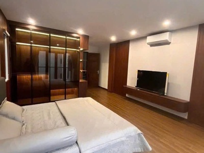 Bán nhà phố trạm -2 thoáng -ô tô đỗ cửa 61m2x 6 tầng -giá 8.99tỷ có tl 2