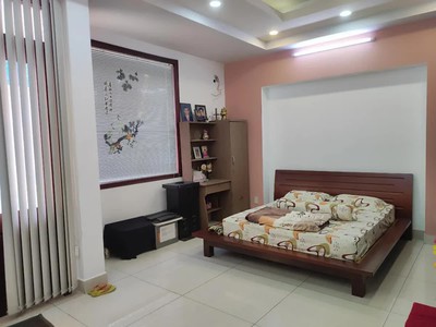 Ô tô ngủ nhà, 120m2 x 4 tầng mới đẹp ở ngay , nguyễn xuât khoát, giảm sâu hẵn 1 tỷ, giá bán chỉ còn 1
