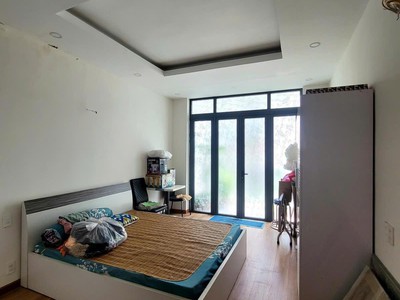 Hơn 9tỷ- nhà hẻm xh ngay cx đô thành quận 3- 42m 4tầng,  mới đẹp vào ở luôn. 3
