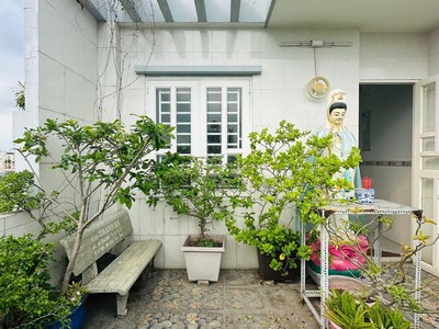 Giá đầu tư 90m2-mặt tiền kinh doanh quận 11,4 tầng ngang 4.7m chỉ 12tỷ  xíu xiu 3