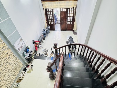 Bán nhà 4 tầng, 60m , 4pn, 5wc, 7,05  tỷ, p. phước long b, q.9, sổ hồng 0