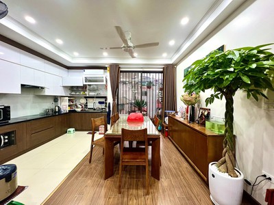 Bán nhà phố hoàng văn thái, phân lô, ô tô tránh, 55m, 5t, mt 4.5m, 13,9 tỷ 0