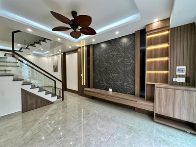 Nhà 4 tầng mới tinh mặt ngõ tuyến 2 thiên lôi, giá 3.9 tỉ, gần hoàng huy 1