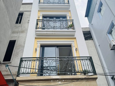 Bán nhà ngọc thụy 50m2 7t dân xây 2 thoáng 13 tỷ, ô tô đỗ cửa, full nội thất 0
