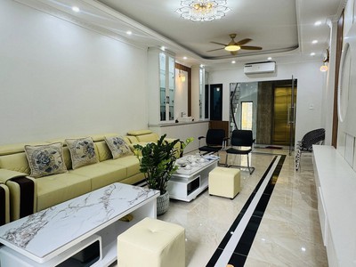 Cần bán gấp nhà ngọc thụy 50m2 7t dân xây 2 thoáng 13 tỷ, kd online, ô tô đỗ cửa, full nội thất 1