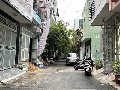 Bán nhà hxh phan văn trị 41m2, 5 tầng kế emart nhỉnh 6 tỷ 0