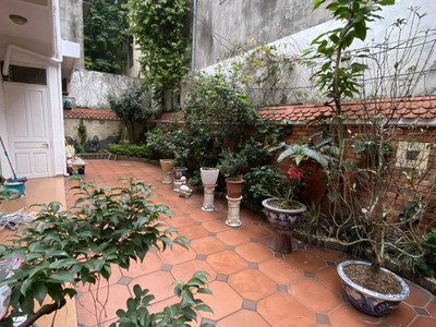 Cho thuê nhà biệt thự tại phố thuỵ khuê, tây hồ, hà nội 1