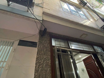 Cho thuê nhà ngõ 108 đông thiên, 5 tầng x 30m2, 3 ngủ, 8.5 triệu 0