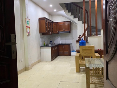 Cho thuê nhà ngõ 108 đông thiên, 5 tầng x 30m2, 3 ngủ, 8.5 triệu 2