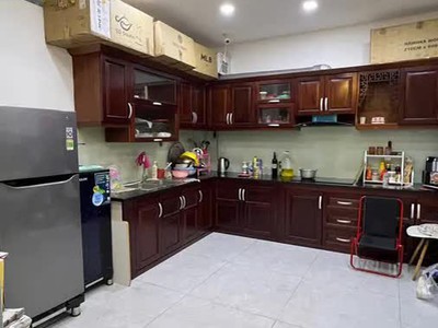 Mặt tiền, ngang 5.3m, 3 tầng x 72m2, giá chỉ 14.5 tỷ, đồng đen tb 1