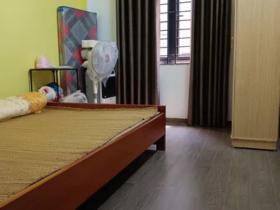 Bán nhà  ngõ thịnh hào1 35/38m2.  4 tầng. mặt tiền3.1m giá  8.8 tỷ đống đa hà nội 3