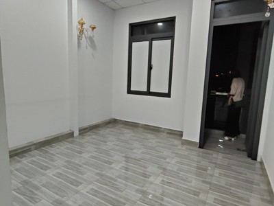 Bán nhà hxh phan văn trị 41m2, 5 tầng kế emart nhỉnh 6 tỷ 4