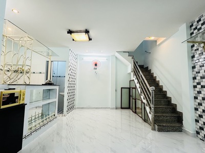 Bán nhà sát hẻm xe tải , lê quang định, bình thạnh, 33m2 chỉ 4ty650 0