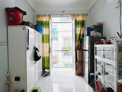 Nhà mặt phố thiết kế đẹp  khu an ninh gần chợ ,siêu thị , trường đại học- thông từ hoàng diệu ra 4