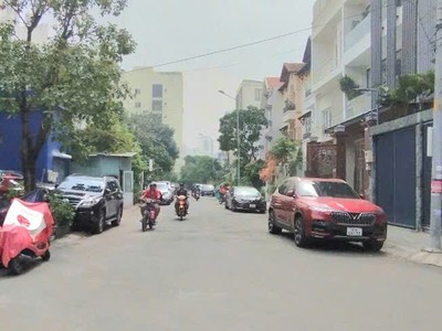 Bán đất tặng biệt thự hầm 3 tầng, ak quận 2 ngay trần não gần sông 1