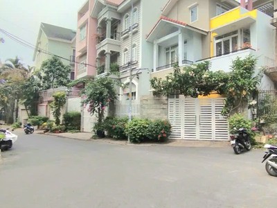 Bán đất tặng biệt thự hầm 3 tầng, ak quận 2 ngay trần não gần sông 0
