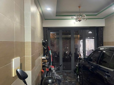 Bán nhà 5 tầng 65m2, trần hưng đạo, q.1, 27 tỷ, sổ hồng 1