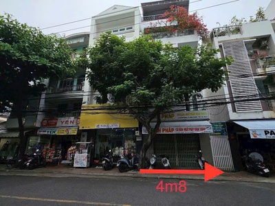 Nhà 3 tầng 1 tum mặt tiền  đường hồng bàng vị trí đắt địa tttp nha trang 0