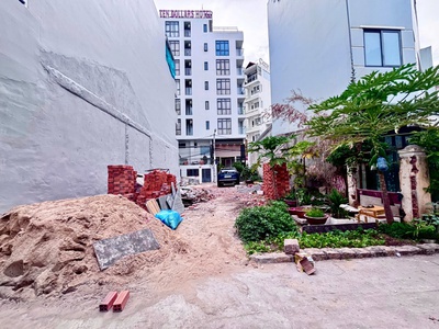 Bán nhanh lô đất 2 mặt tiền cực đẹp gần biển- hẻm tuệ tĩnh phường lộc thọ nha trang vị trí đắc 0