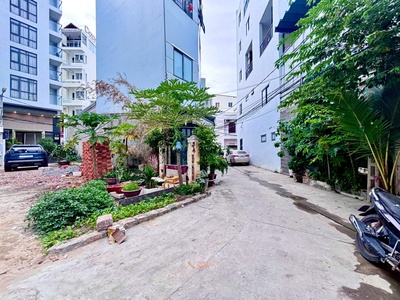 Bán nhanh lô đất 2 mặt tiền cực đẹp gần biển- hẻm tuệ tĩnh phường lộc thọ nha trang vị trí đắc 2