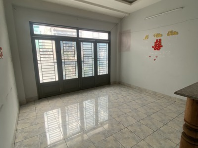 Nhà 2 tầng bình trị đông - 1 sẹc hxh thông - 65m2 2 tầng btct - chỉ 4 đồng nhỉnh 1