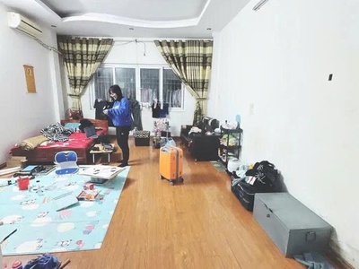  siêu phẩm ngõ phố nguyễn phúc lai   ô tô lùi tận cửa   cách phố chỉ 15m   giá tốt 2