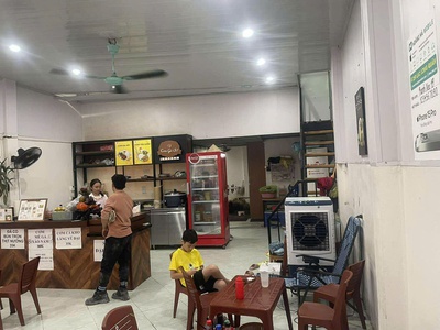 Cho thuê mbkd hoặc sang nhượng quán cơm gà  tại  đường xuân la, tây hồ, hà nội 2