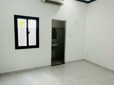 Gấp bán nhà ngay chợ bình thành hẻm 6m xe hơi vào nhà 57m2-2 tầng nhỉnh 4tỷ 4