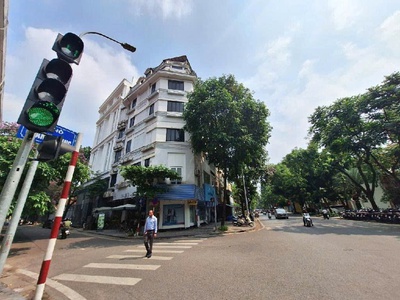 Apartment Lô Góc 3 Mặt Tiền Phố Đào Tấn 200M2 103 Tỷ Đường Thông hè thoáng 0