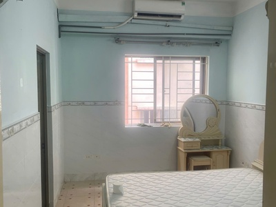 CHo thuê căn hộ 3 phòng ngủ chung cư Thanh Bình chỉ 6,5tr 2