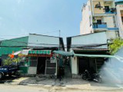 Dãy nhà trọ cấp 4 dt 13.68 x40m hẻm 793/50 khu kiều đàm phường tân hưng Q7 0