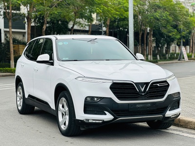 Vinfast Lux SA Premium 2022 Trắng 11