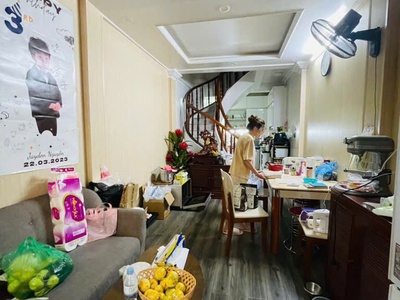 Khu phân lô cán bộ Ba Đình 34m2 x 5 tầng - Ô tô đỗ cửa - Dân trí cao - An ninh tốt - Sổ đẹp. 1