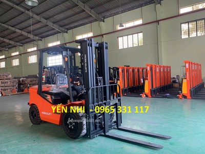 Xe nâng hàng chạy điện Noblelift ngồi lái 2