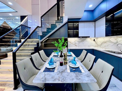 Giá full 2,35 tỷ - nhà mới 3 tầng 120m2 - đường rộng 7m - nội thất đầy đủ - Thủ Dầu Một 1